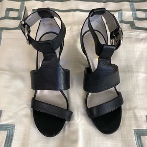 Me Too Black leather Peep toe Sandals